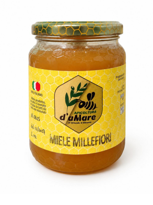 Vasetto di miele millefiori Apicoltura d’aMare su sfondo bianco