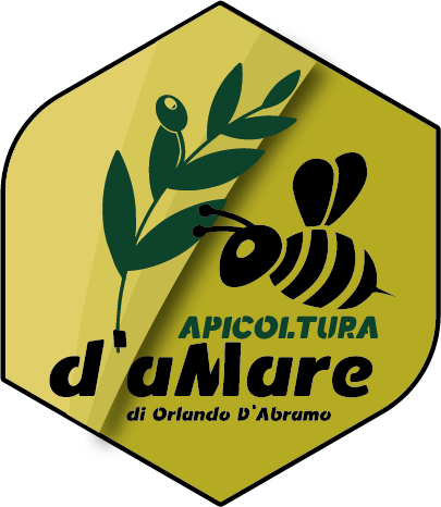 Logo Apicoltura d'Amare di Orlando D'Alburno con ape stilizzata, ramo di ulivo ed esagono color miele.